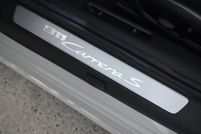 2022 Porsche 992 Carrera S - Image 16 of 31