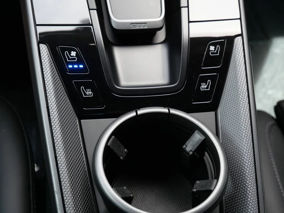 2022 Porsche 992 Carrera S - Image 14 of 28