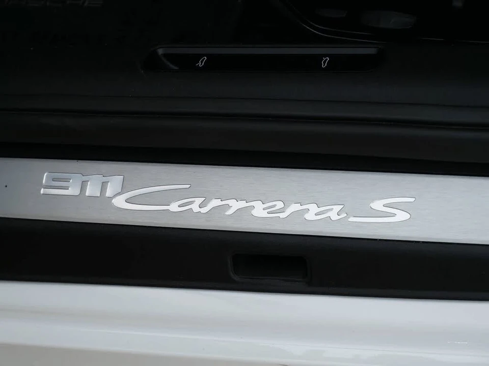 2022 Porsche 992 Carrera S - Image 11 of 28