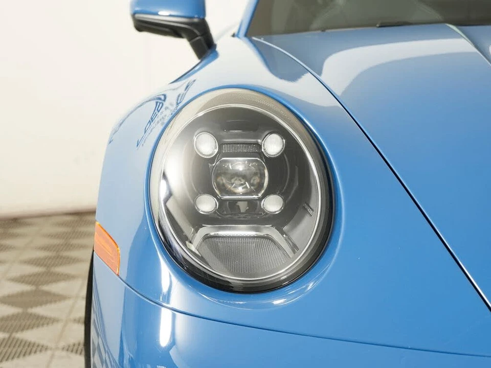 2022 Porsche 992 Carrera S - Image 11 of 31