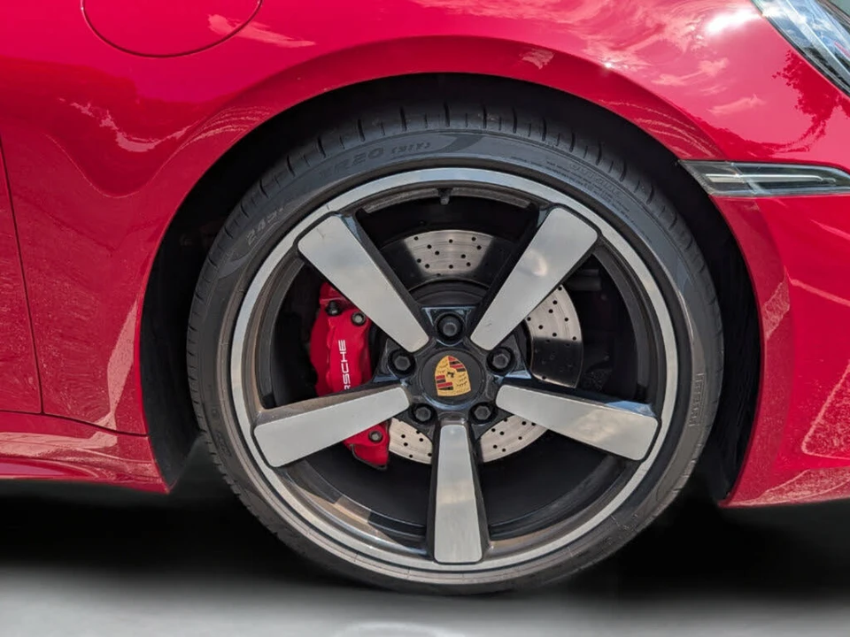 2022 Porsche 992 Carrera S - Image 17 of 31
