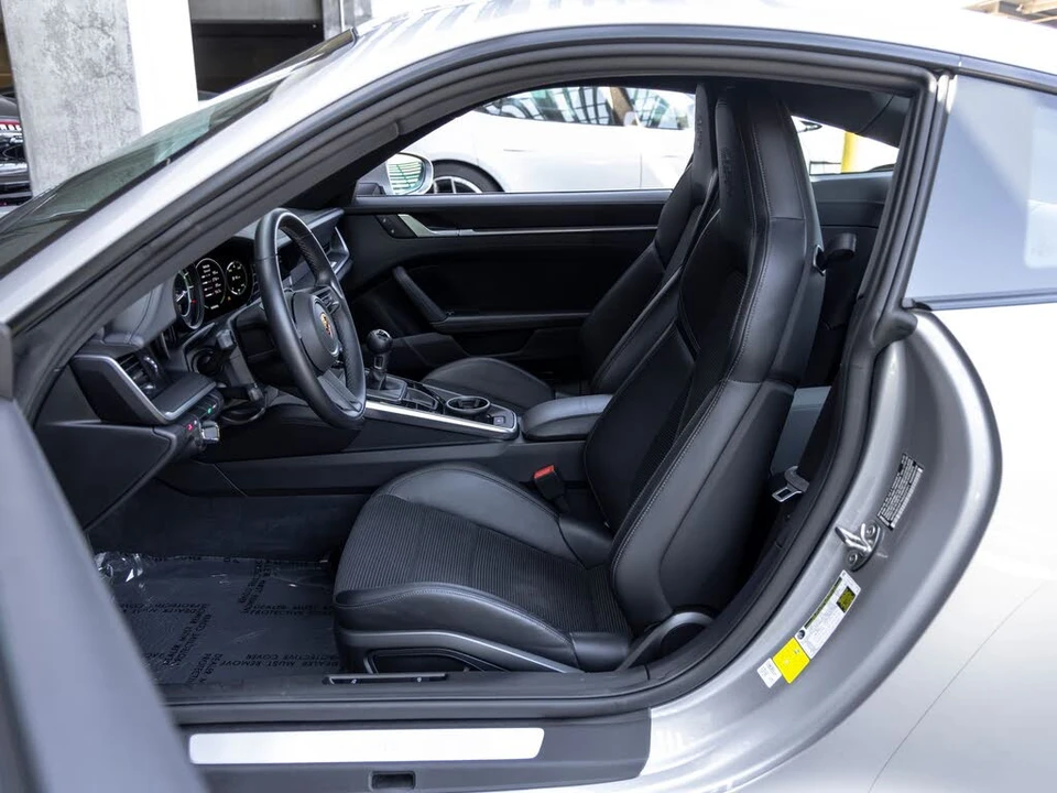 2022 Porsche 992 Carrera S - Image 25 of 31