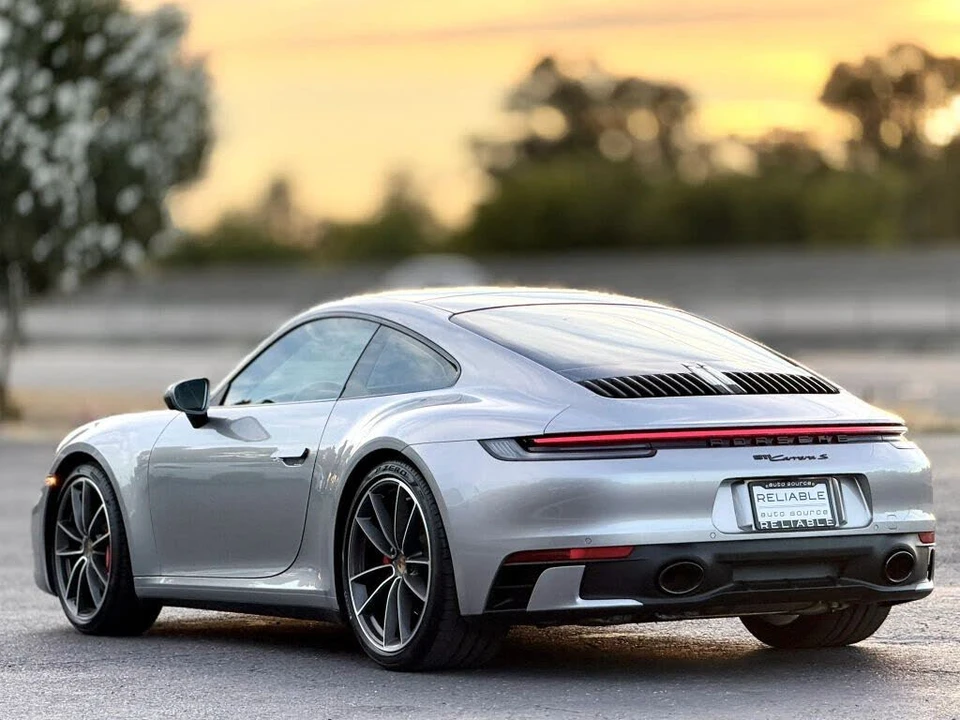 2022 Porsche 992 Carrera S - Image 7 of 24