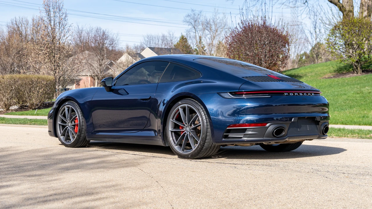 2022 Porsche 992 Carrera S - Image 7 of 31