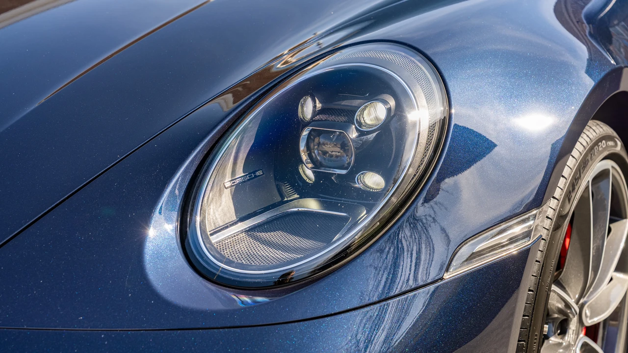 2022 Porsche 992 Carrera S - Image 17 of 31