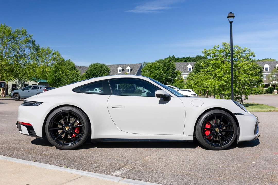 2022 Porsche 992 Carrera S - Image 13 of 31