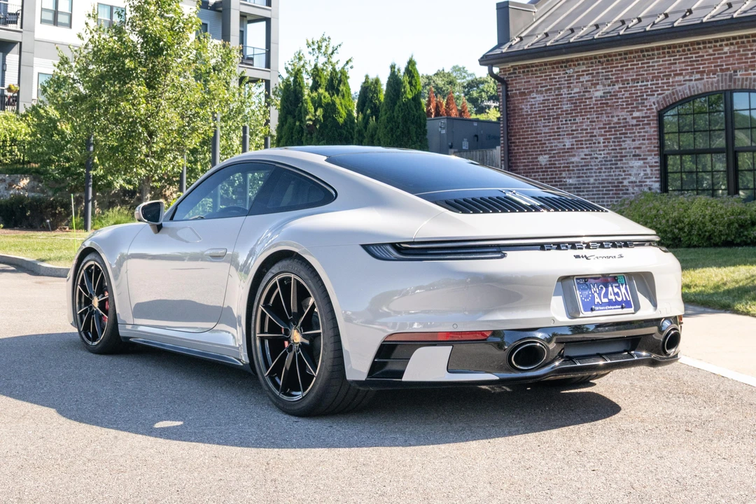 2022 Porsche 992 Carrera S - Image 9 of 31