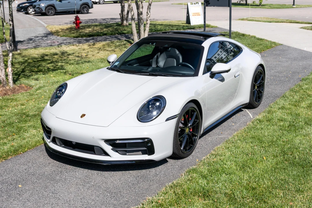 2022 Porsche 992 Carrera S - Image 7 of 31