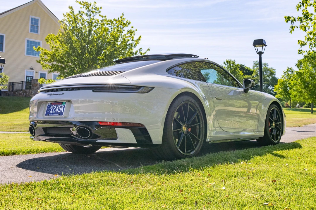 2022 Porsche 992 Carrera S - Image 12 of 31