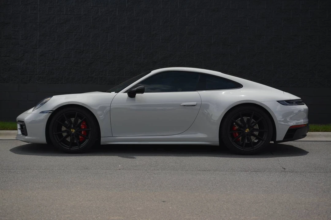 2022 Porsche 992 Carrera S - Image 2 of 5