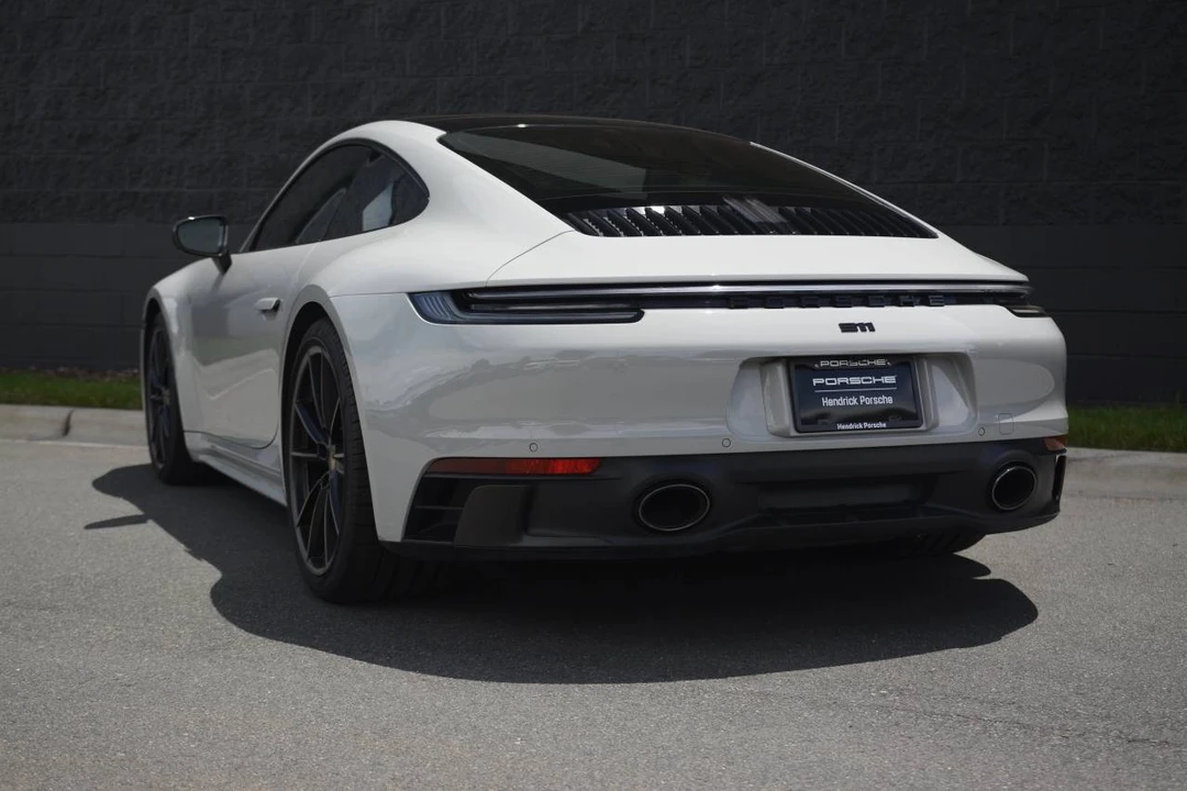 2022 Porsche 992 Carrera S - Image 3 of 5