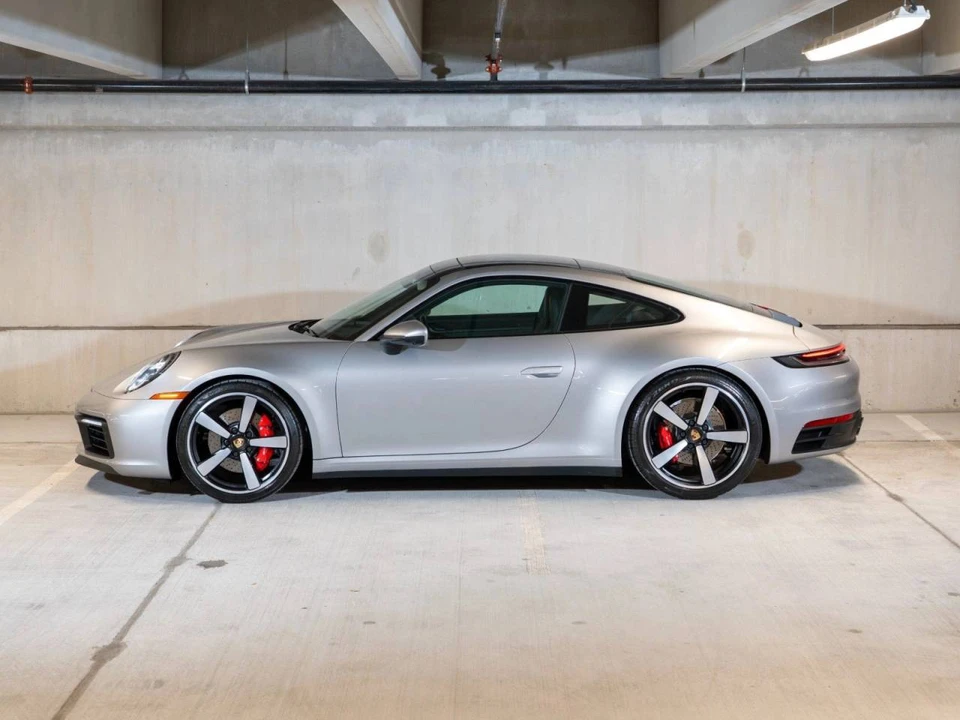 2022 Porsche 992 Carrera S - Image 2 of 5