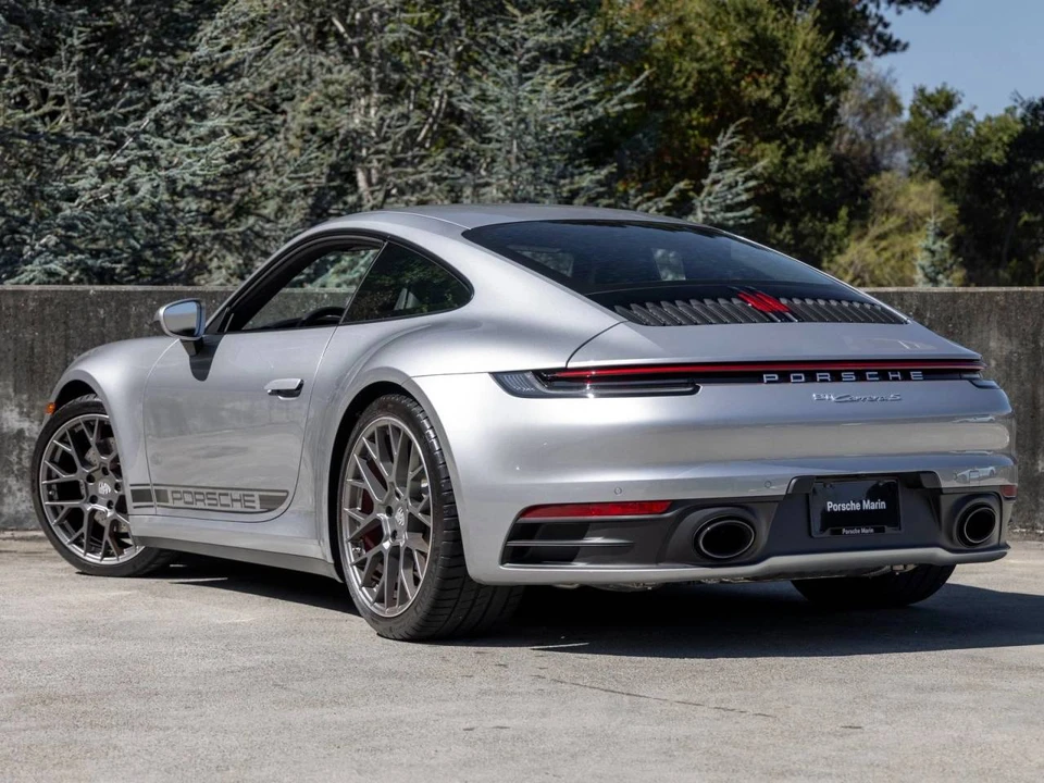 2022 Porsche 992 Carrera S - Image 3 of 5