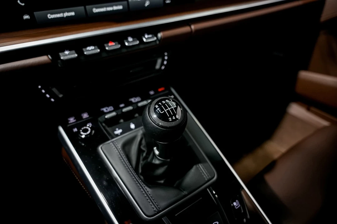 2022 Porsche 992 Carrera S - Image 10 of 17
