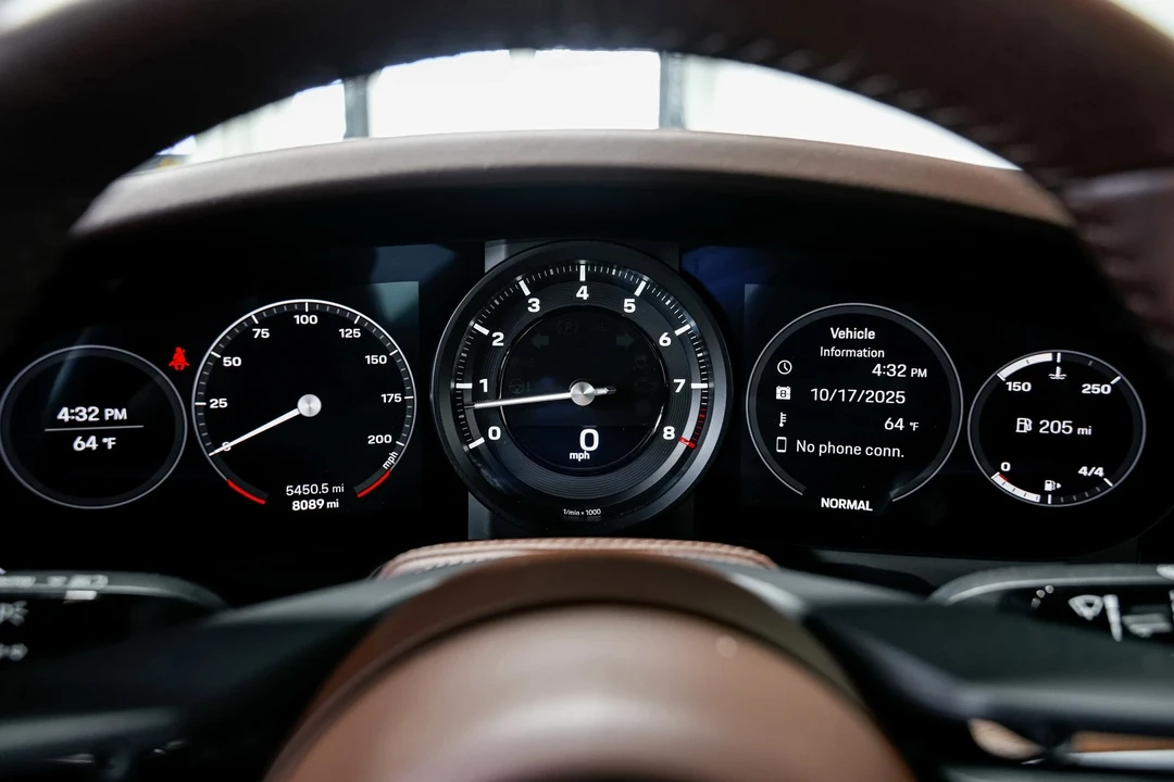 2022 Porsche 992 Carrera S - Image 6 of 17