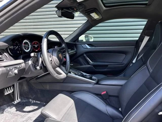 2022 Porsche 992 Carrera S - Image 4 of 5