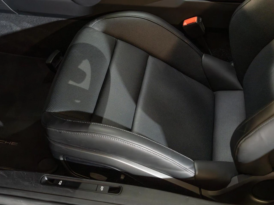 2022 Porsche 992 Carrera S - Image 16 of 31