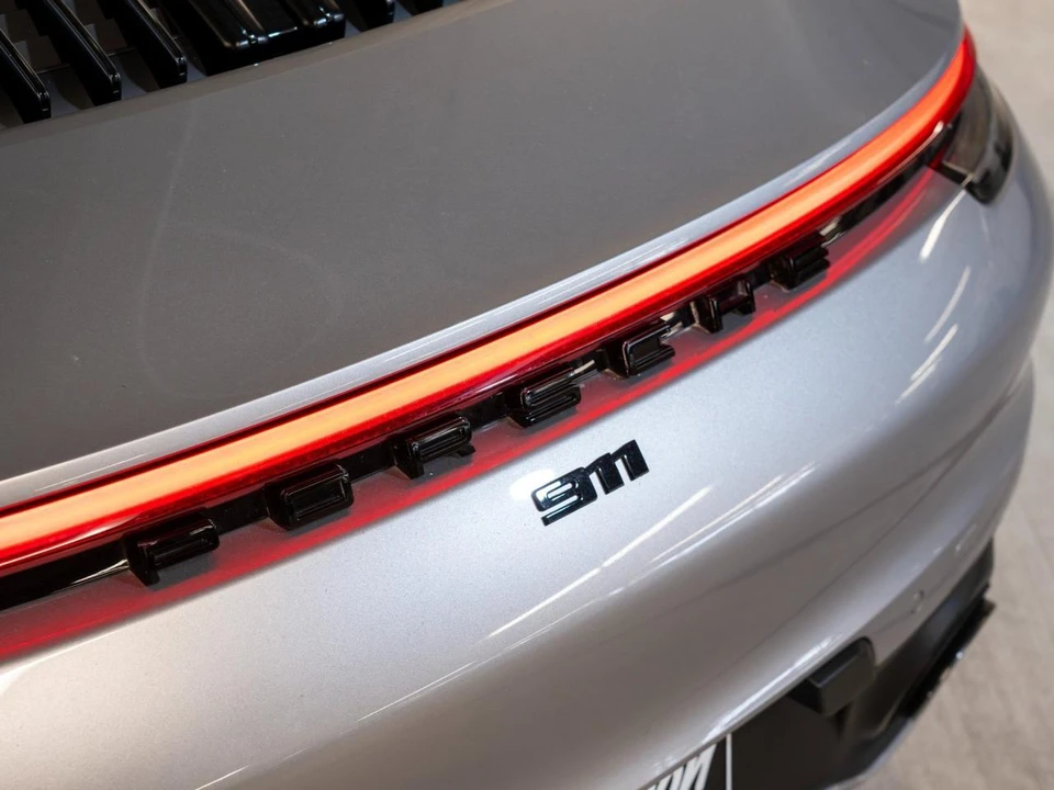 2022 Porsche 992 Carrera S - Image 13 of 31