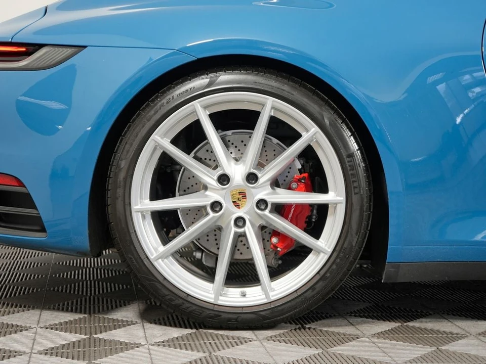 2022 Porsche 992 Carrera S - Image 18 of 31