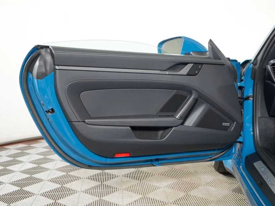 2022 Porsche 992 Carrera S - Image 21 of 31