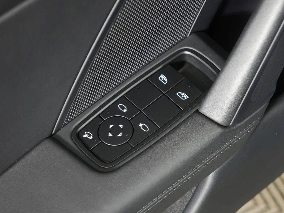 2022 Porsche 992 Carrera S - Image 22 of 31