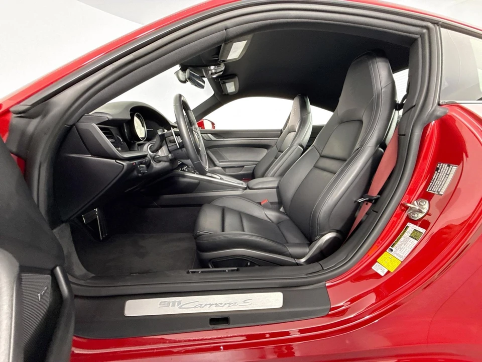2022 Porsche 992 Carrera S - Image 11 of 31