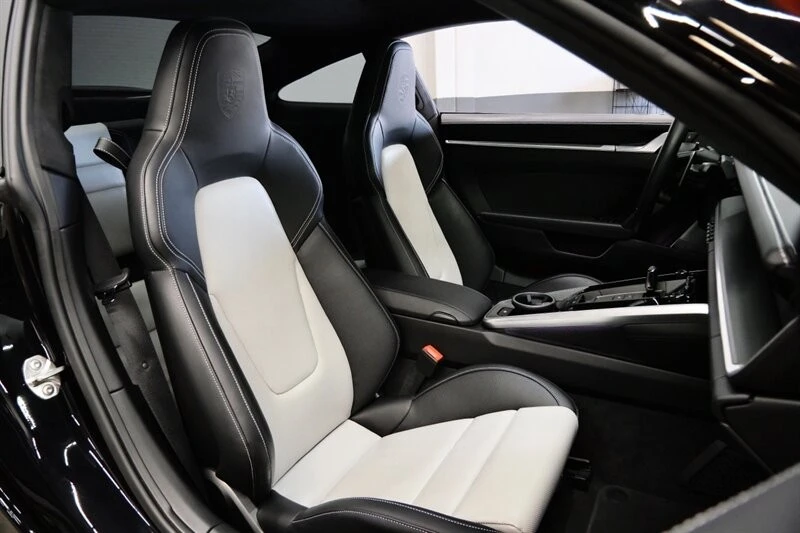 2022 Porsche 992 Carrera S - Image 10 of 21