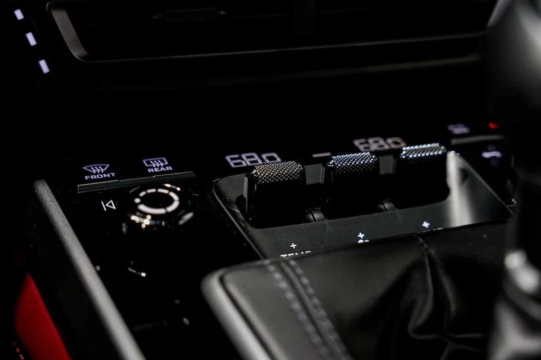 2022 Porsche 992 Carrera S - Image 16 of 21