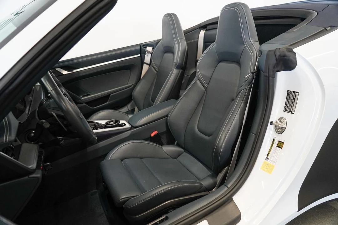 2022 Porsche 992 Carrera S - Image 10 of 21