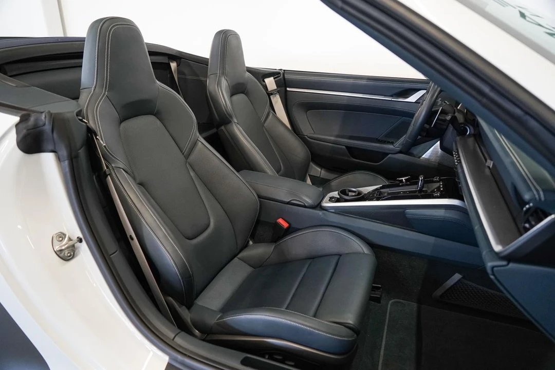2022 Porsche 992 Carrera S - Image 16 of 21
