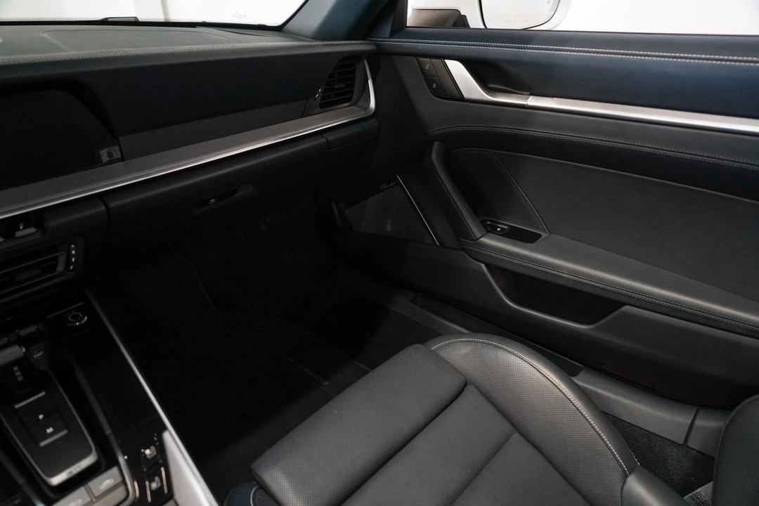 2022 Porsche 992 Carrera S - Image 14 of 21