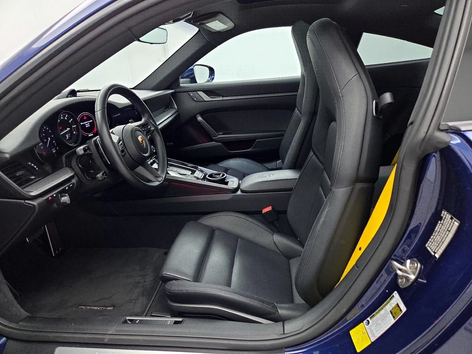 2022 Porsche 992 Carrera - Image 12 of 26