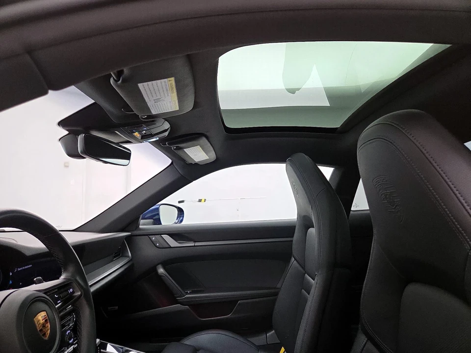 2022 Porsche 992 Carrera - Image 21 of 26