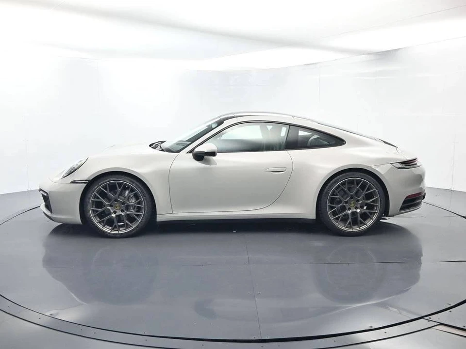 2022 Porsche 992 Carrera - Image 2 of 5