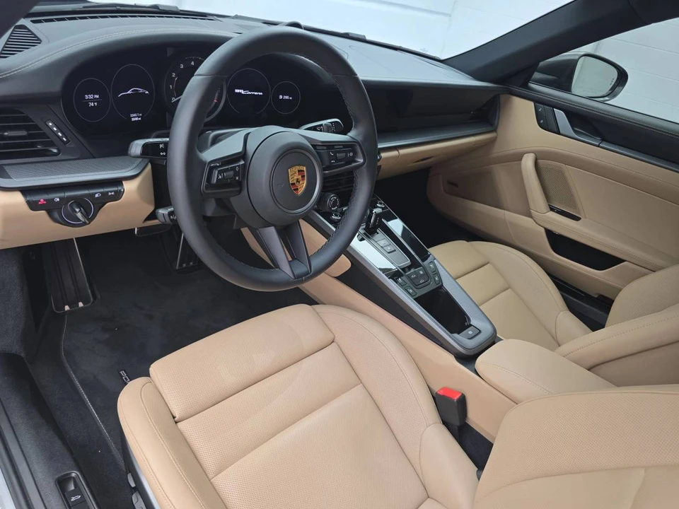 2022 Porsche 992 Carrera - Image 4 of 5