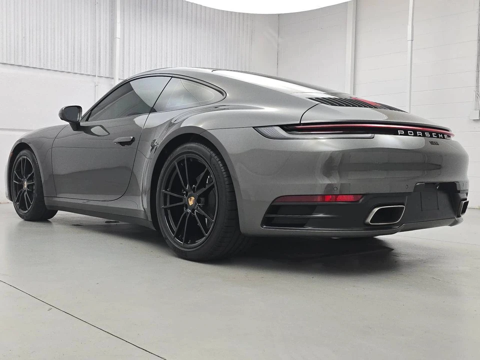 2022 Porsche 992 Carrera - Image 3 of 5