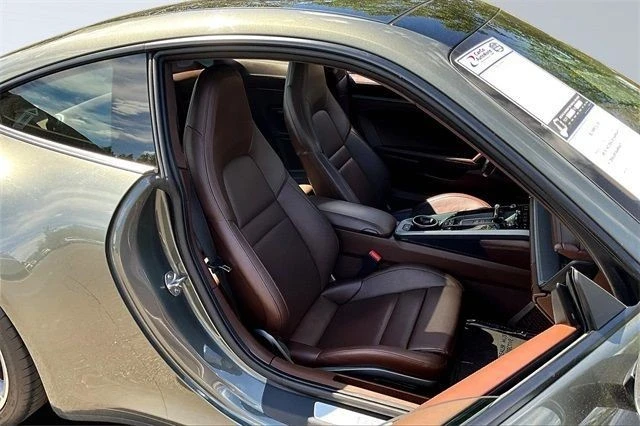 2022 Porsche 992 Carrera - Image 10 of 12