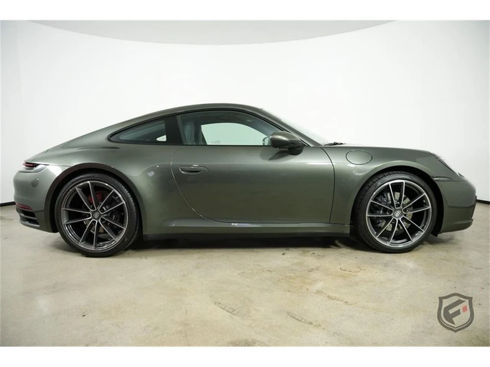 2022 Porsche 992 Carrera - Image 10 of 31