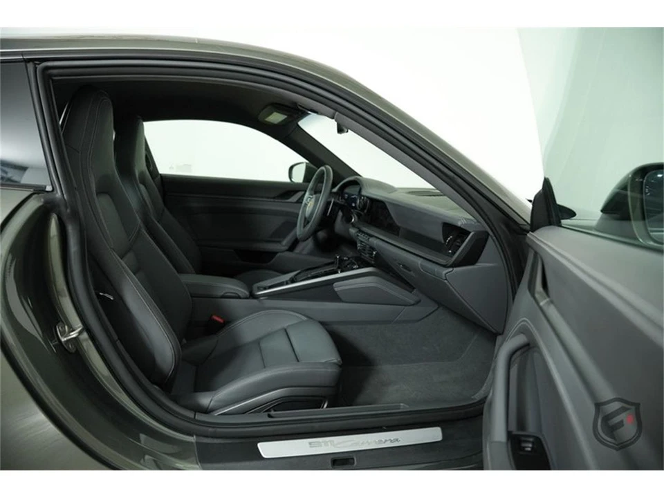 2022 Porsche 992 Carrera - Image 30 of 31