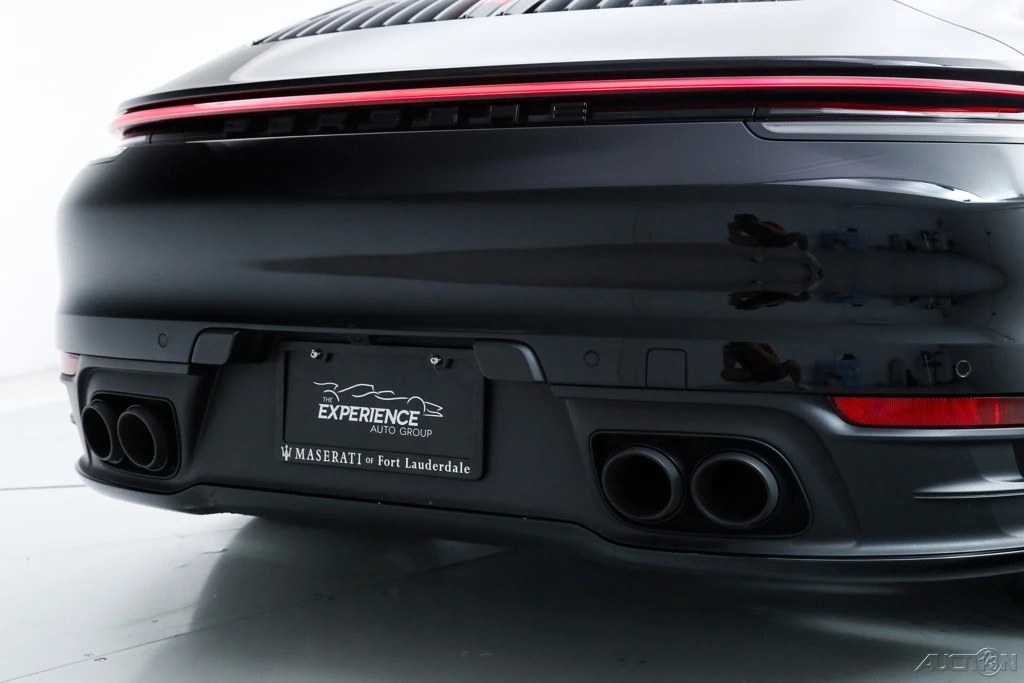 2022 Porsche 992 Carrera - Image 14 of 21