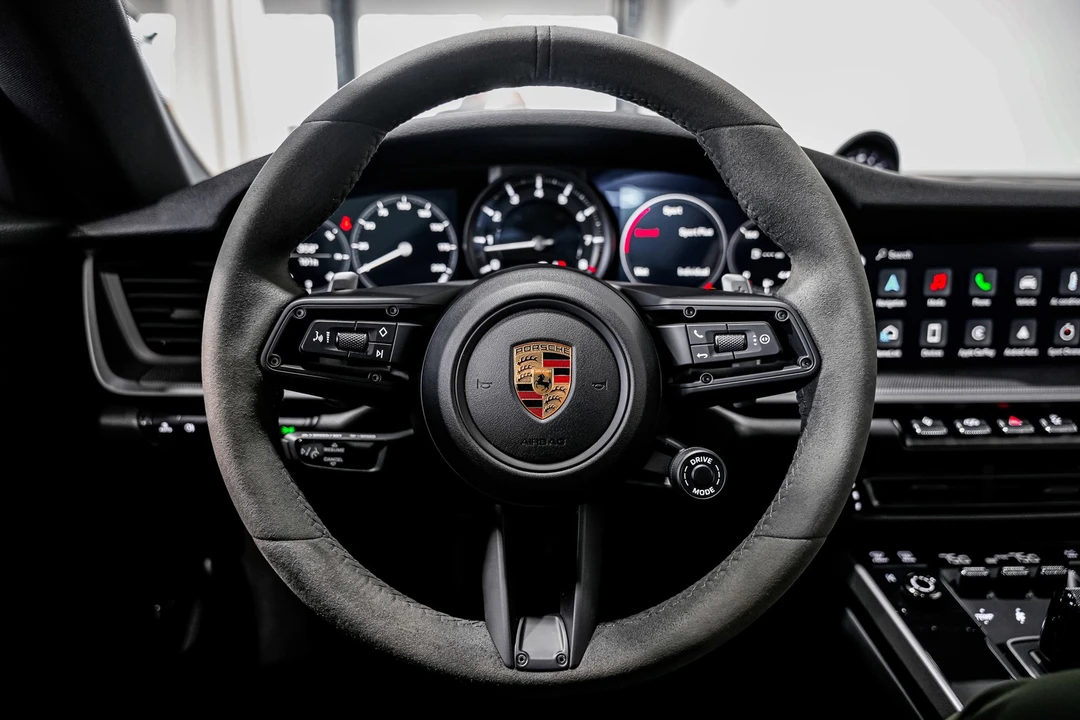2022 Porsche 992 Carrera - Image 10 of 21
