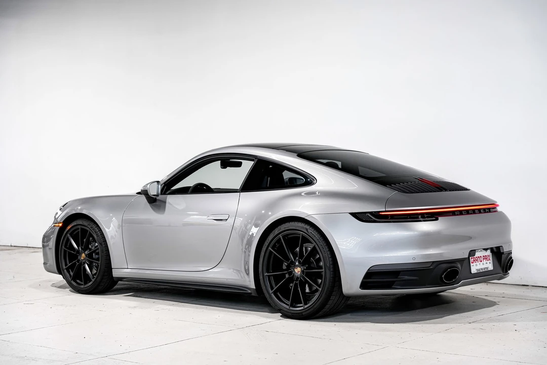 2022 Porsche 992 Carrera - Image 8 of 21