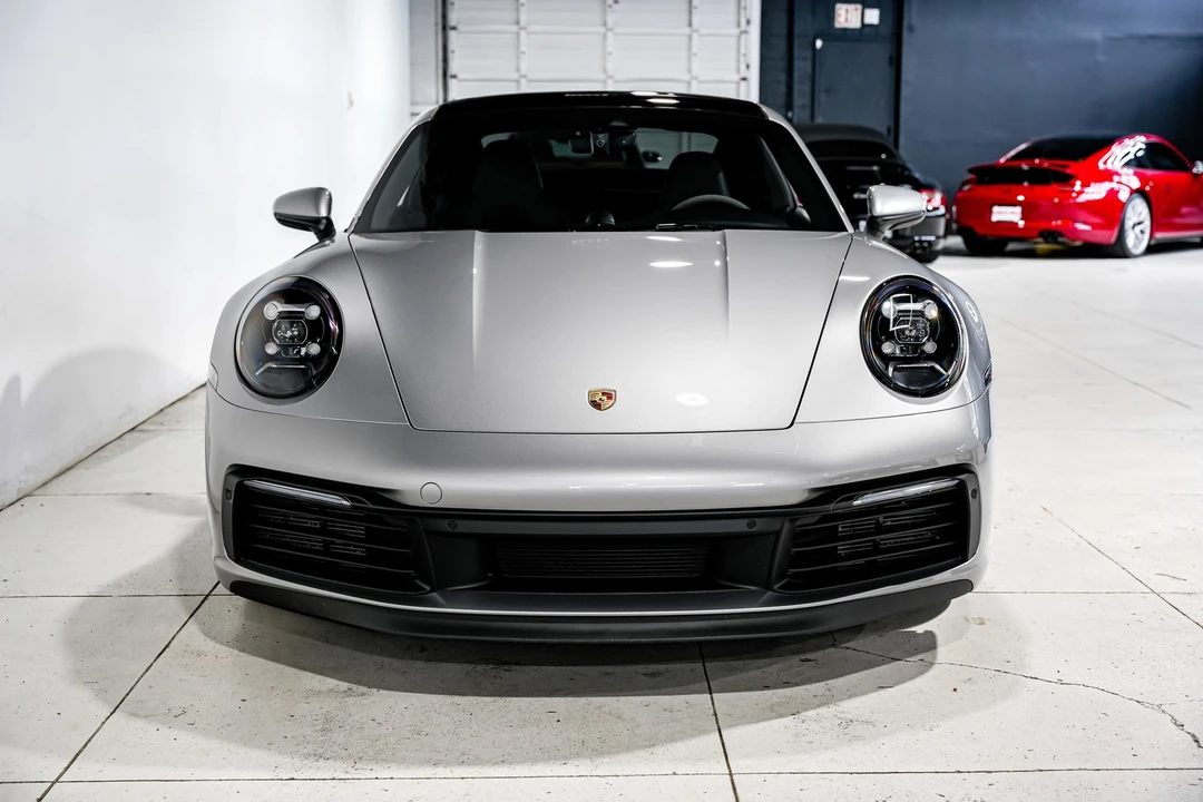 2022 Porsche 992 Carrera - Image 5 of 21