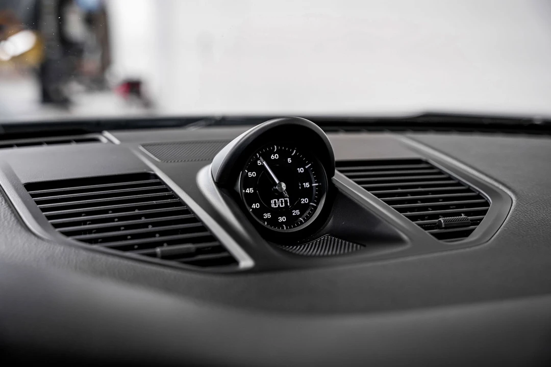 2022 Porsche 992 Carrera - Image 13 of 21