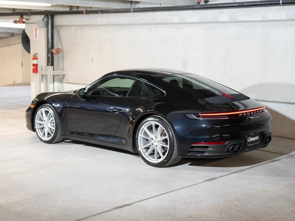 2022 Porsche 992 Carrera - Image 4 of 26