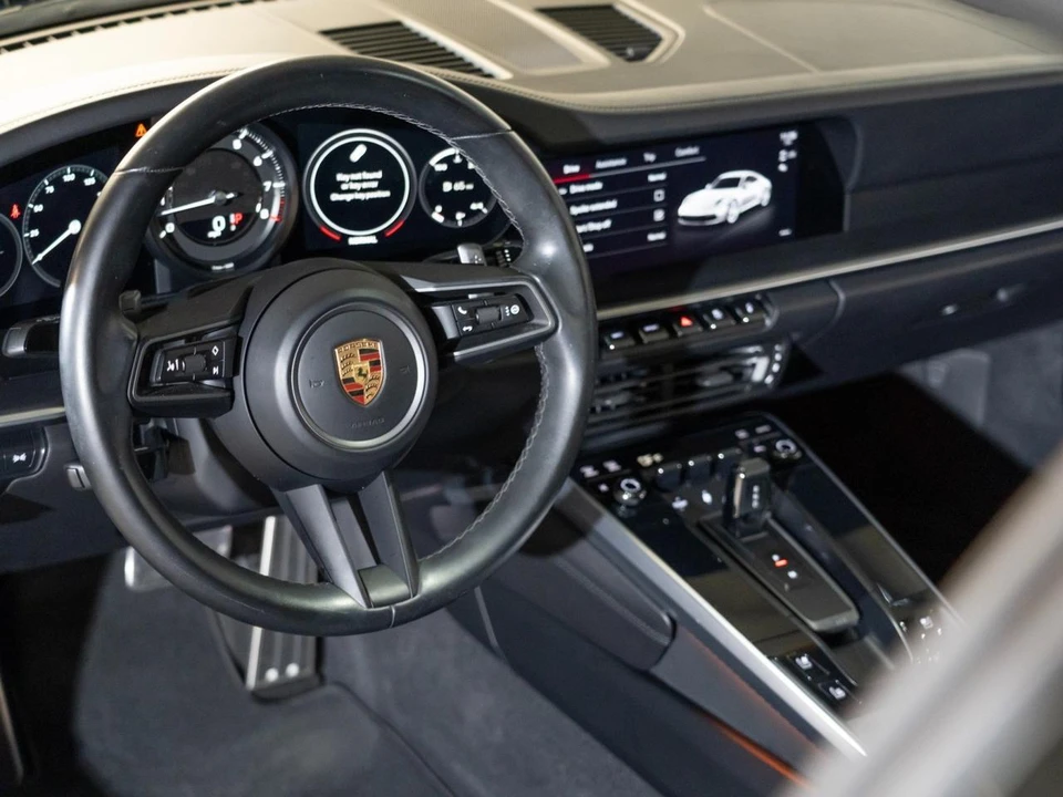 2022 Porsche 992 Carrera - Image 16 of 26