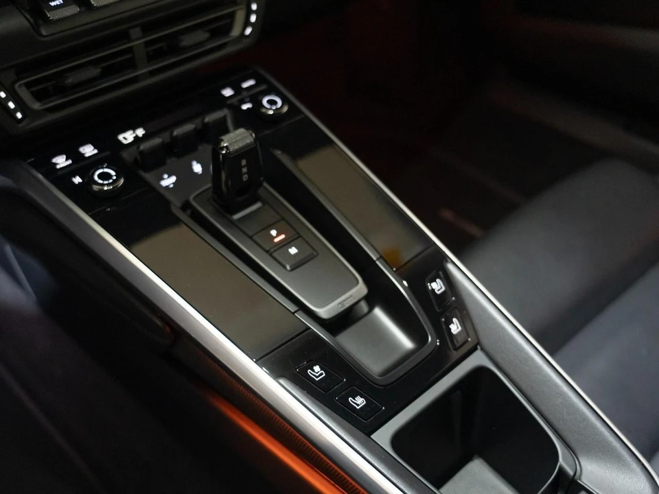 2022 Porsche 992 Carrera - Image 22 of 26
