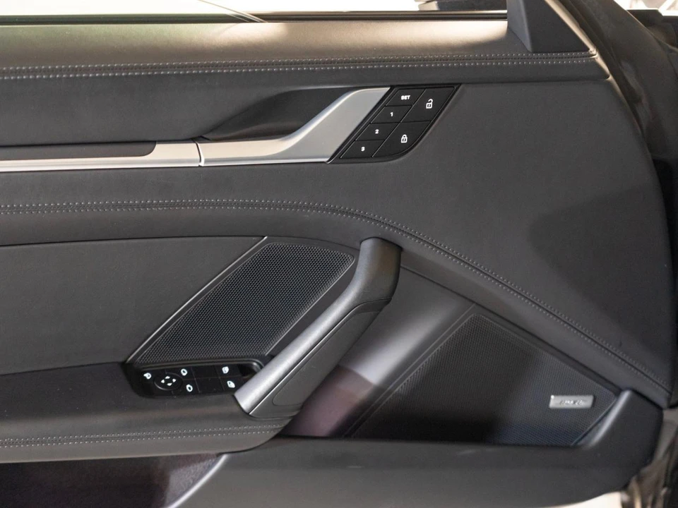 2022 Porsche 992 Carrera - Image 18 of 26