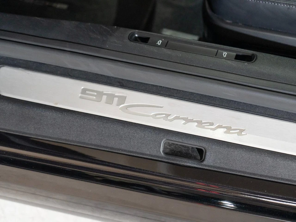 2022 Porsche 992 Carrera - Image 13 of 26