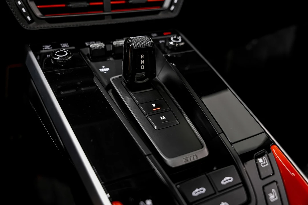 2022 Porsche 992 Carrera - Image 17 of 21